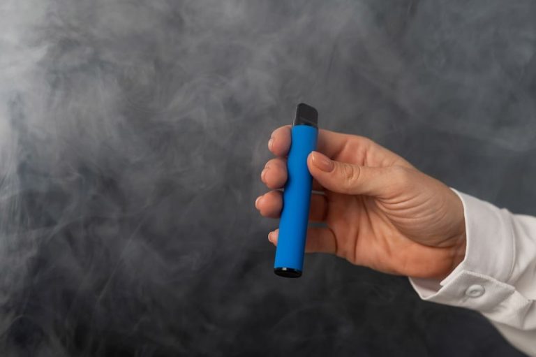 photo d'une cigarette électronique à Toulouse